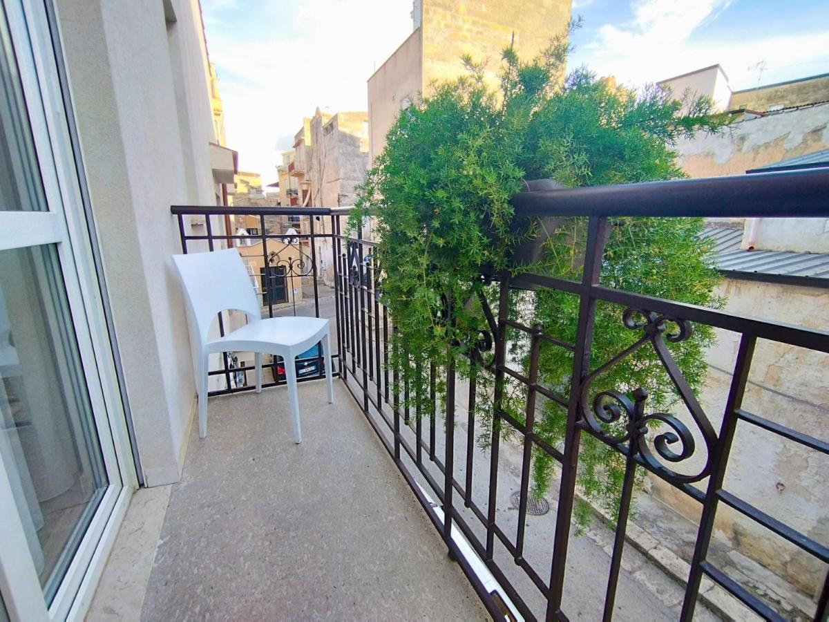 Alcamo Rooms Con Garage Privato Dış mekan fotoğraf