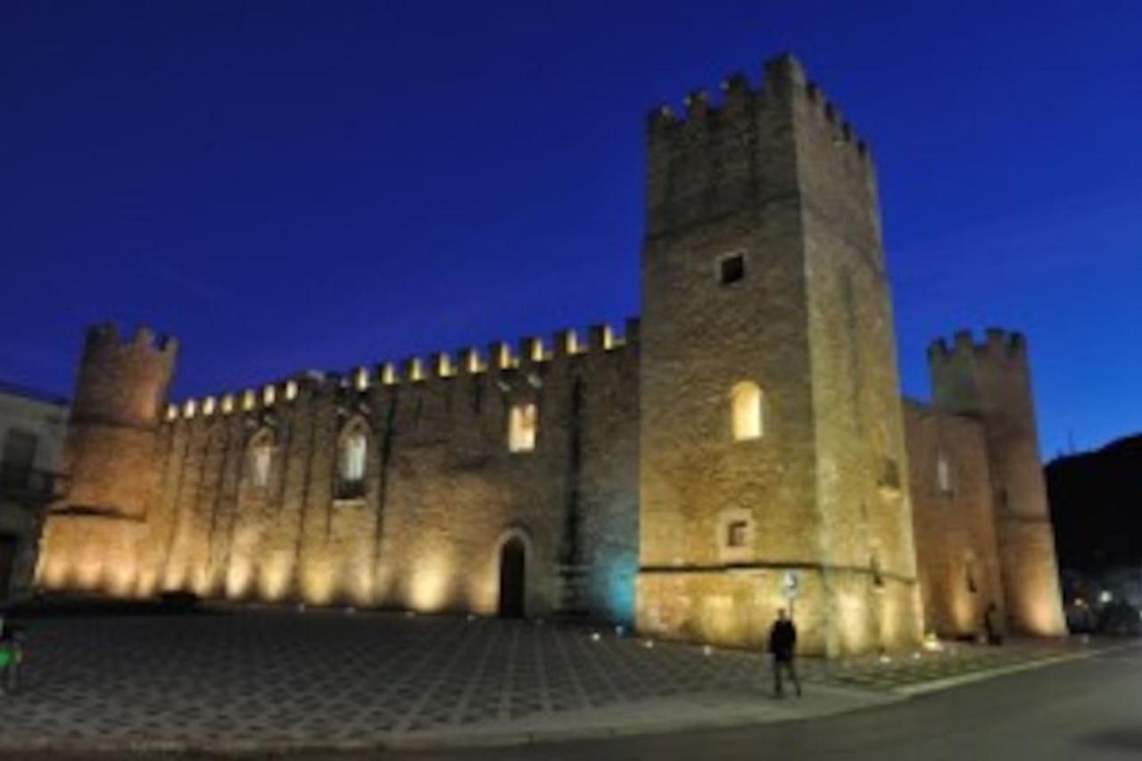 Alcamo Rooms Con Garage Privato Dış mekan fotoğraf